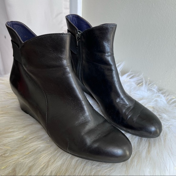 Vaneli black faux leather boots shoes size 9.5M - Picture 2 of 16